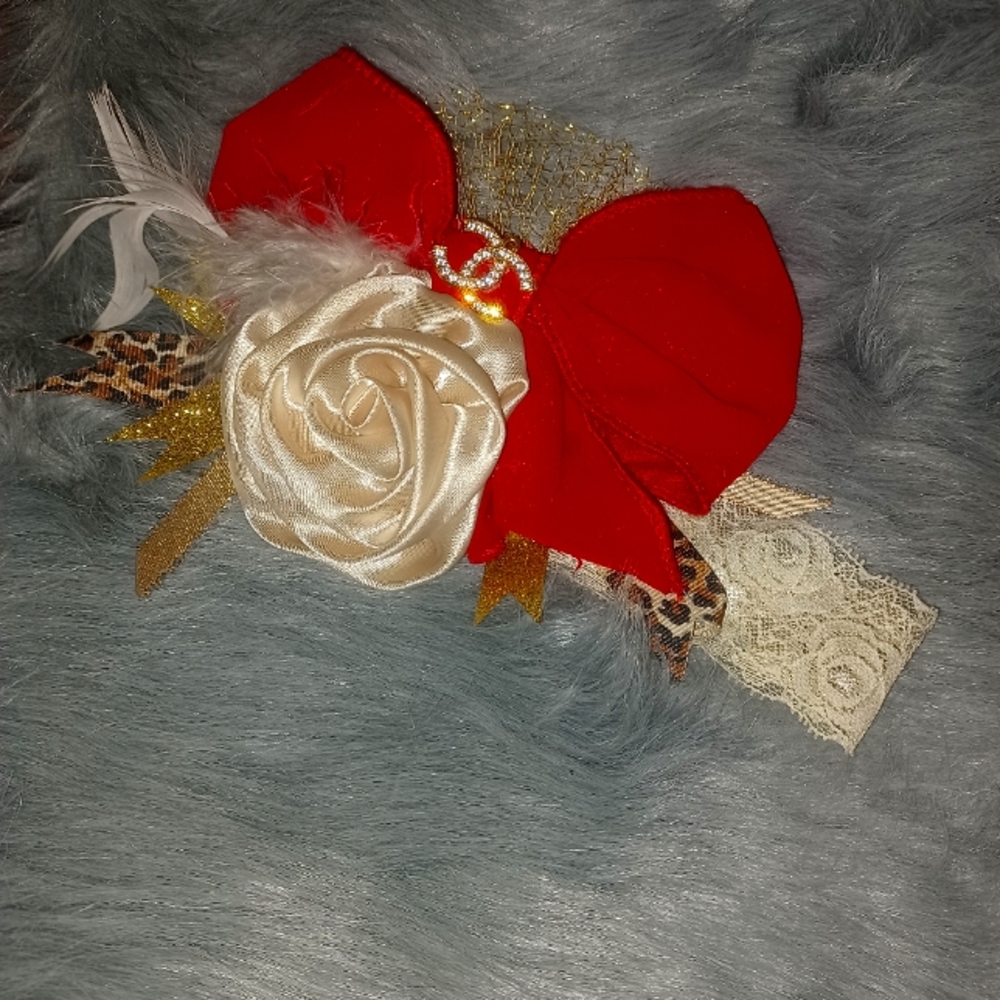 Handmade bouffant holiday headband